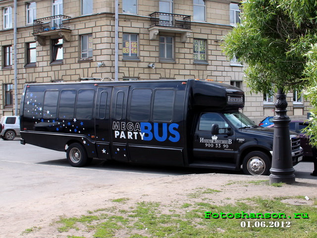  Party Bus